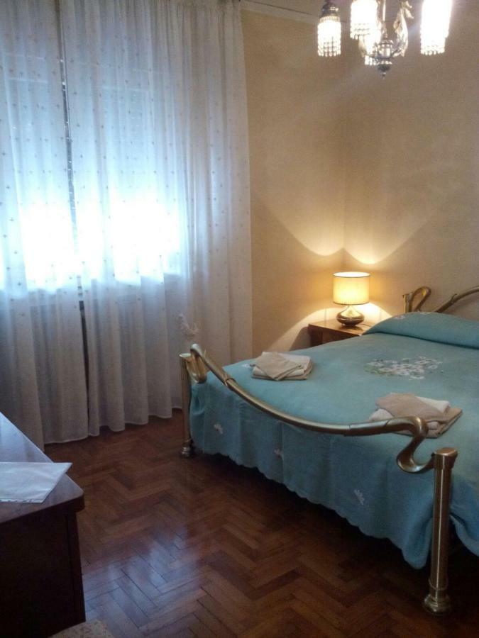 Casa Emanuela Bed & Breakfast Piazzola sul Brenta Exterior photo
